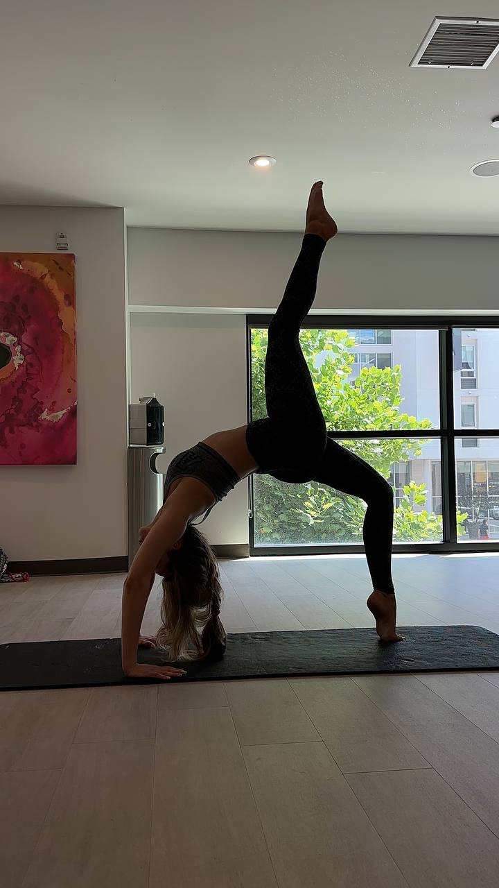 Adult mobility & stretching session in the studio